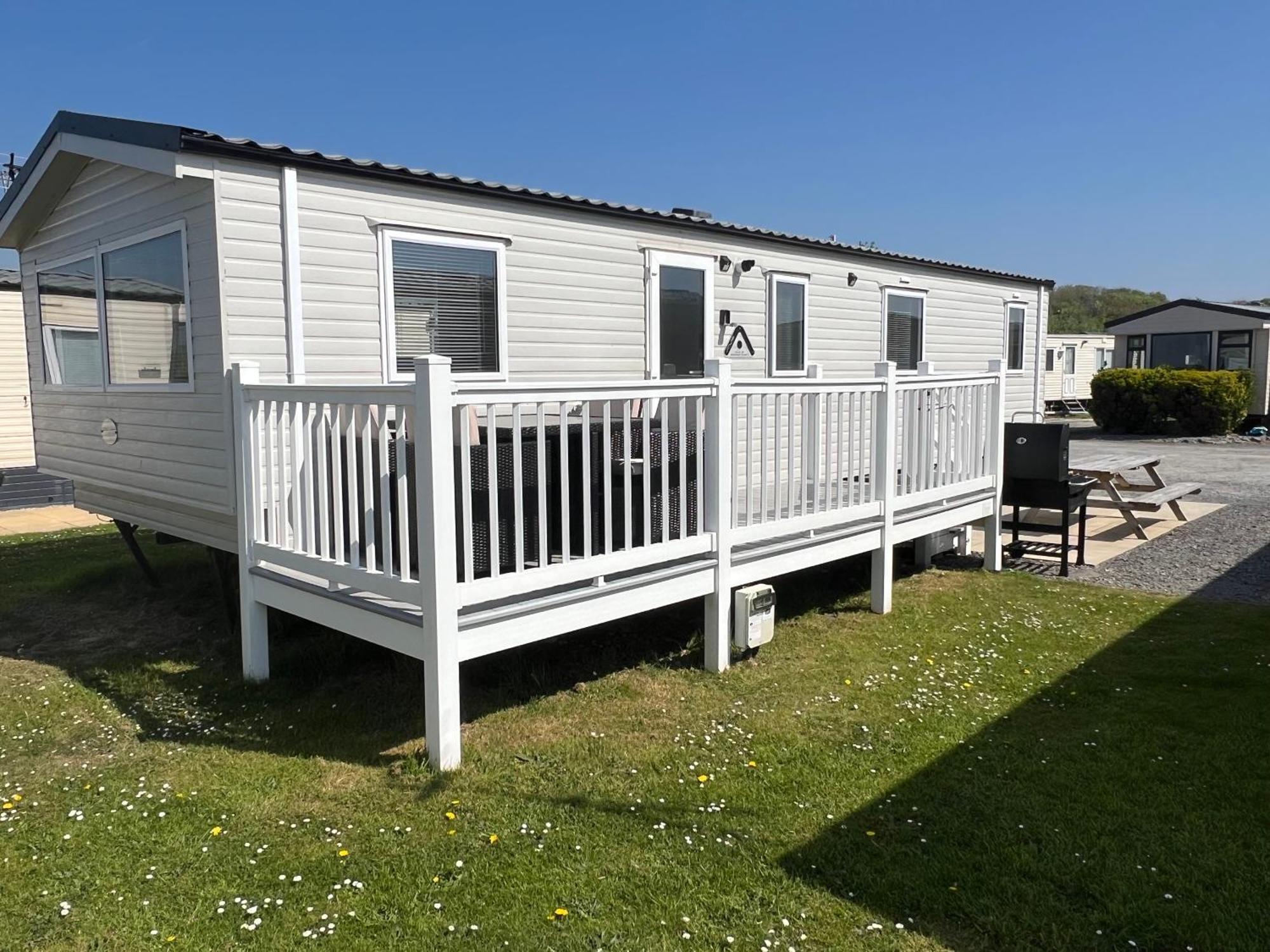 3 Bedroom Modern Caravan Sleeps Up To 8 ミロム エクステリア 写真